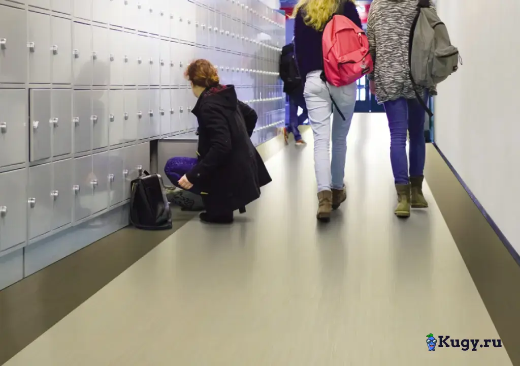 Профессиональные полы для интенсивного использования: Гомогенный коммерческий линолеум LG Hausys